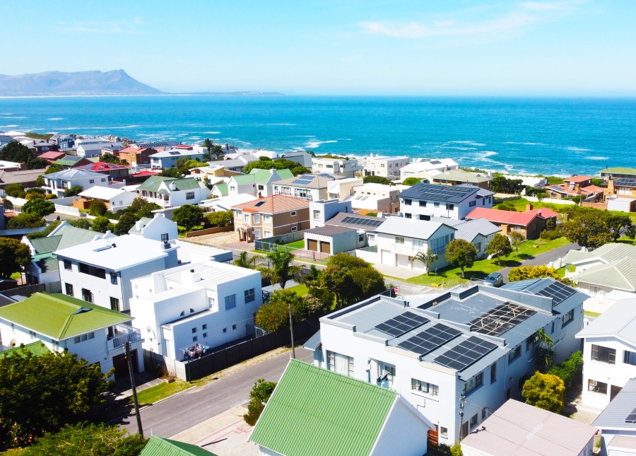 7 Bedroom Property for Sale in Kleinmond Western Cape